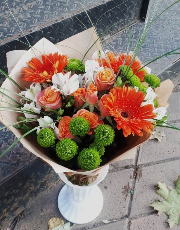 Букет цветов из: Герберы, Хризантемы, Альстромерии и Розы в Панино