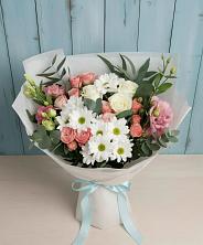 Букет цветов из:  Розы, Лизиантусы и Хризантемы в Панино