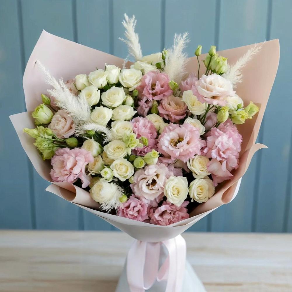 Букет цветов из: Альстромерии и Розы в Панино