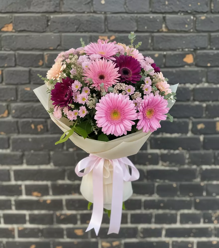 Букет цветов из: Герберы и Хризантемы в Панино