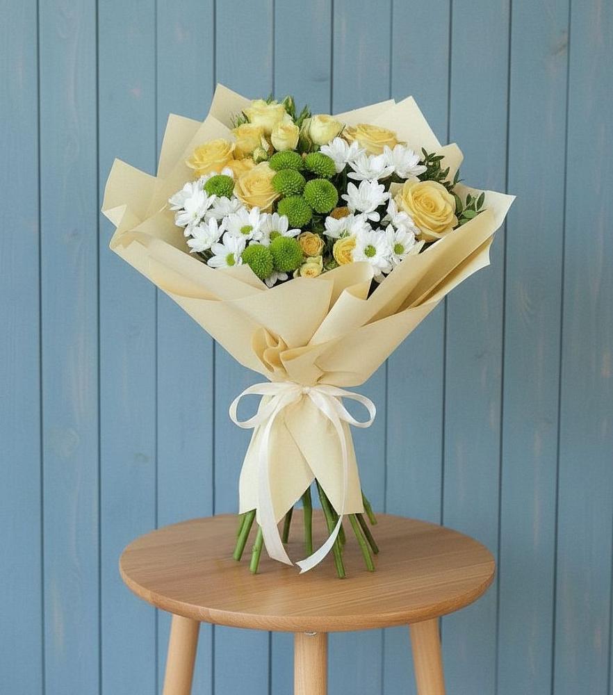 Букет цветов из: Хризантемы и Розы в Панино