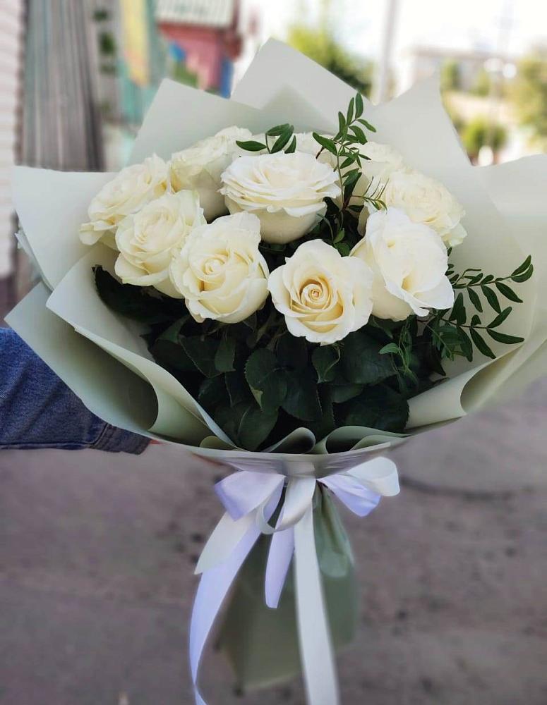 Букет Белые розы Проуд в Панино