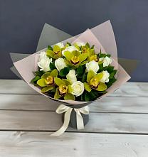 Букет цветов из:  Орхидеи и Розы в Панино