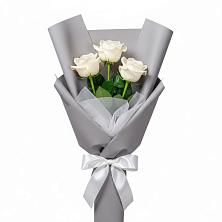 Букет 3 белые розы в Панино