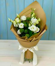 Букет цветов из:  Хризантемы и Лизиантусы в Панино