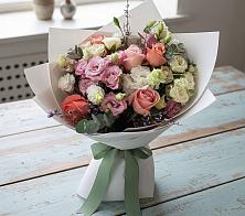 Букет цветов из:  Розы, Лизиантусы и Гвоздики #REPLACE_PRED# Панино